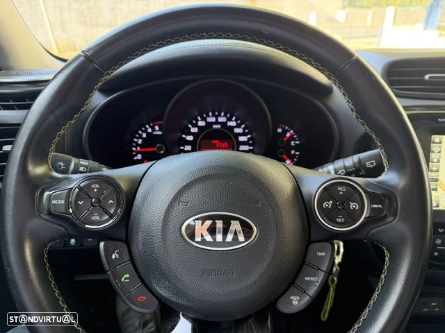 Kia Soul 1.6 CRDi TX - 10