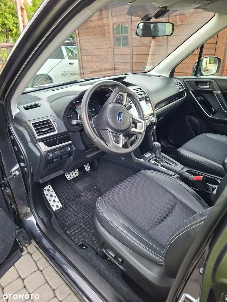 Subaru Forester 2.0 XT Comfort Lineartronic - 5