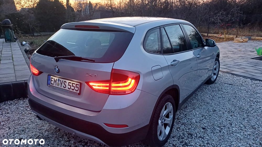 BMW X1 sDrive18d xLine - 11
