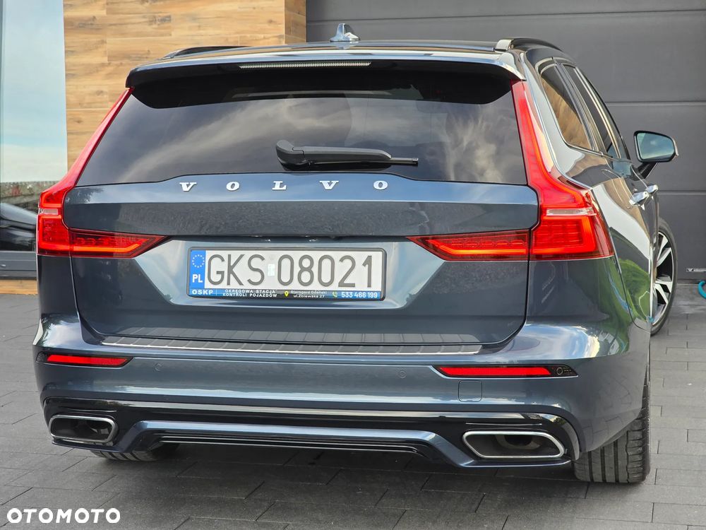 Volvo V60 D4 R-Design - 19