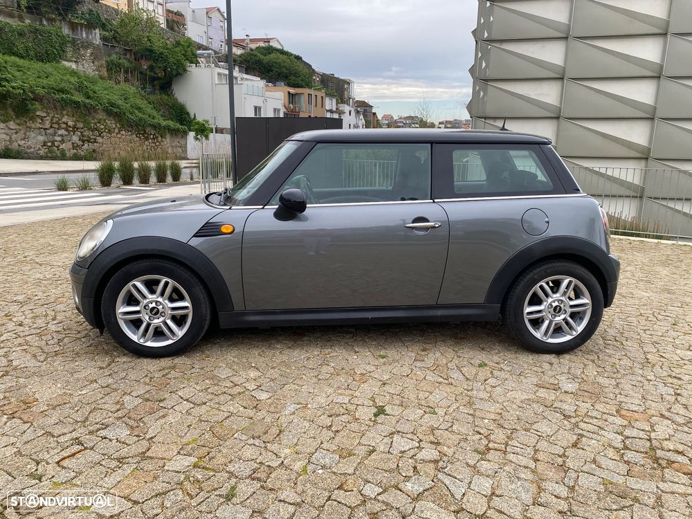 MINI 3 Portas One D - 5