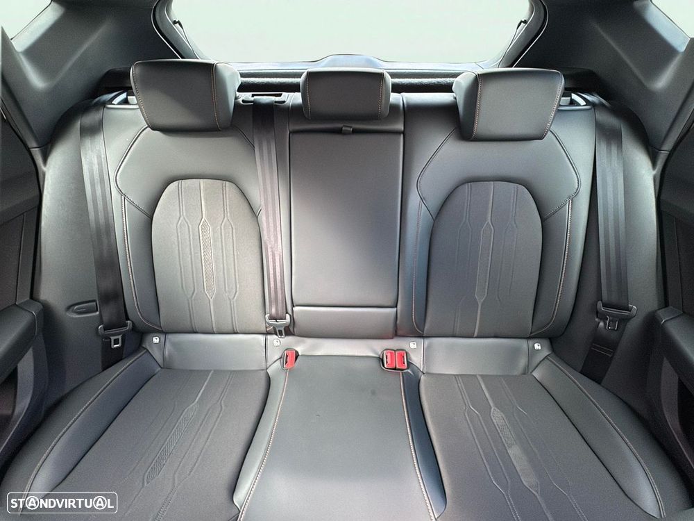 Cupra Leon 1.4 e-Hybrid DSG - 17