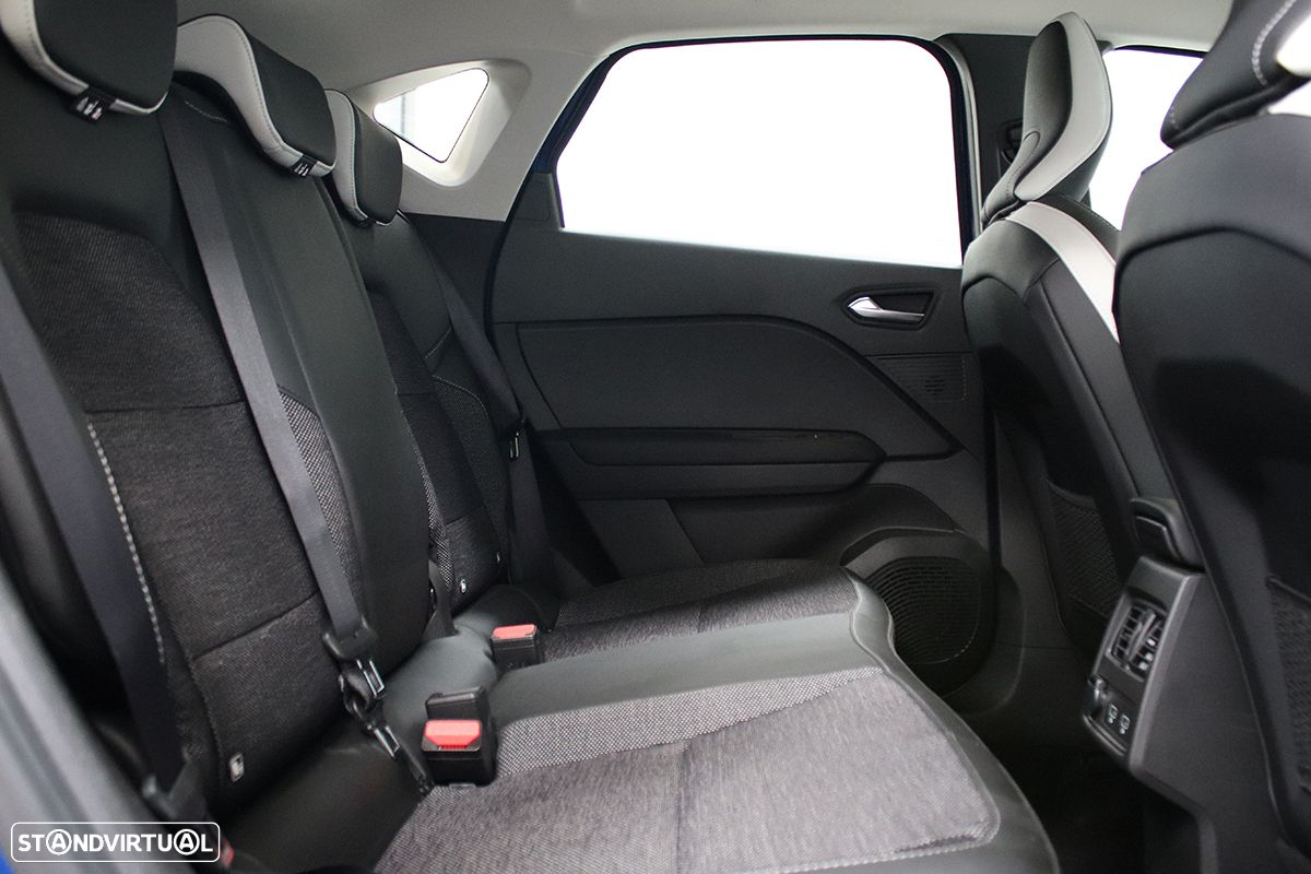 Renault Captur 1.0 TCe Techno Bi-Fuel - 23