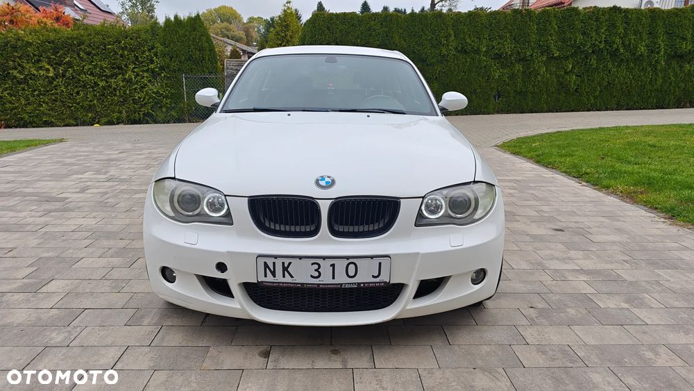 BMW Seria 1 116I 2008 photo 2