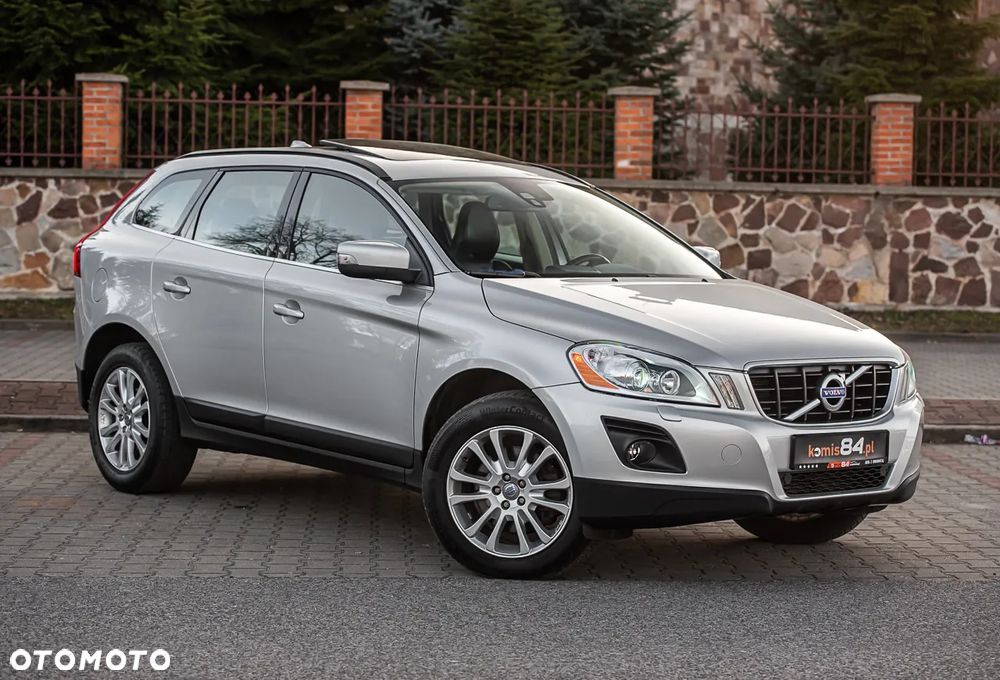 Volvo XC 60 T6 AWD Momentum - 1