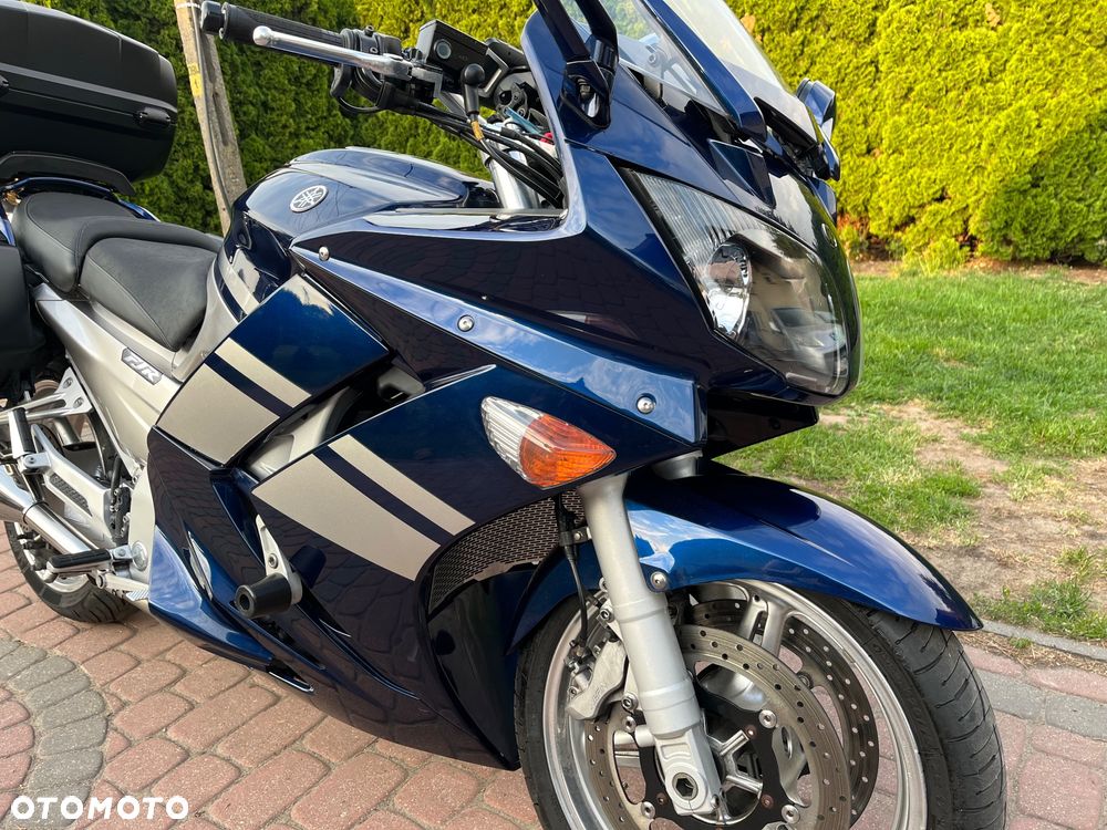 Yamaha FJR - 23