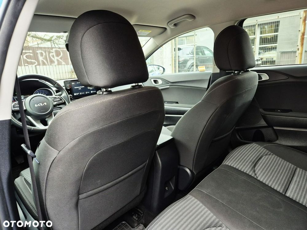 Kia Ceed 1.5 T-GDI M DCT - 13