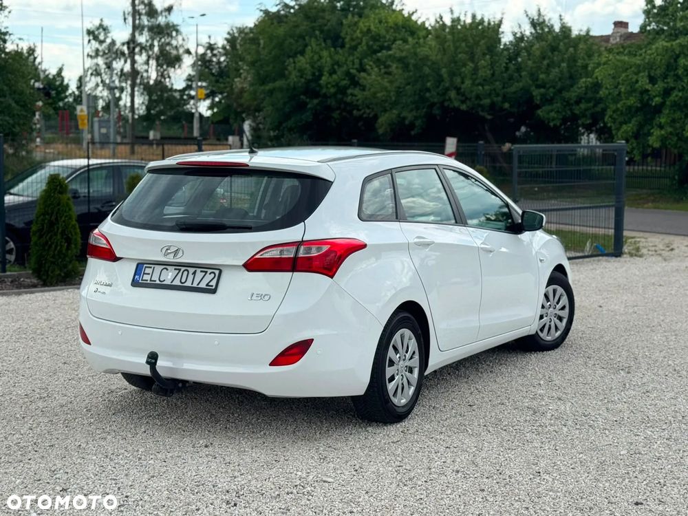 Hyundai i30 1.6 CRDI Intro Edition - 12