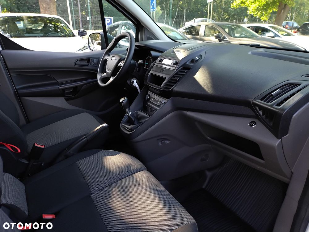 Ford Transit Connect - 28