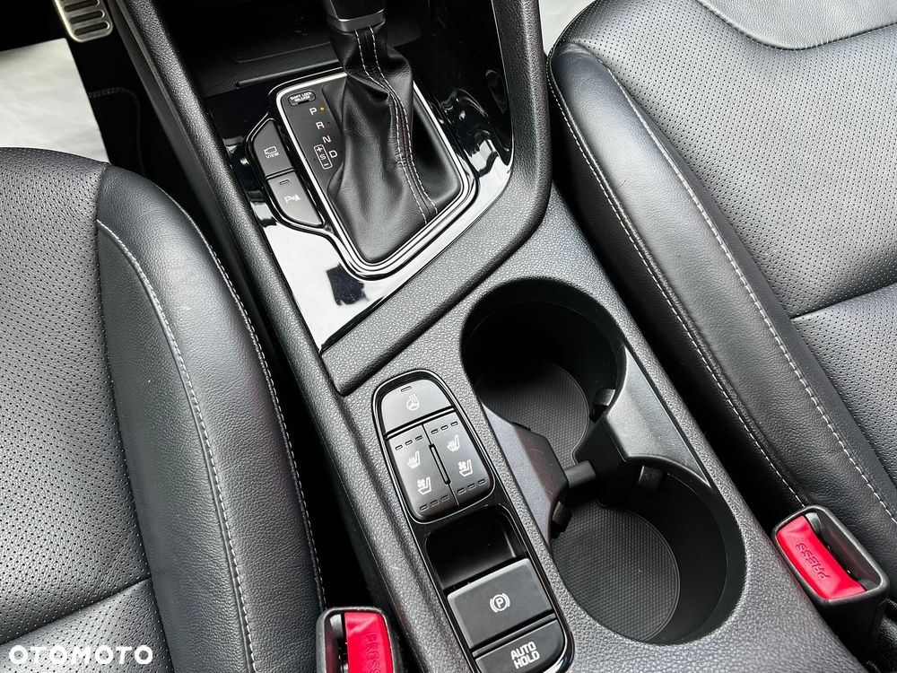 Kia Niro 1.6 GDI HEV 2WD OPF Edition 7 - 16