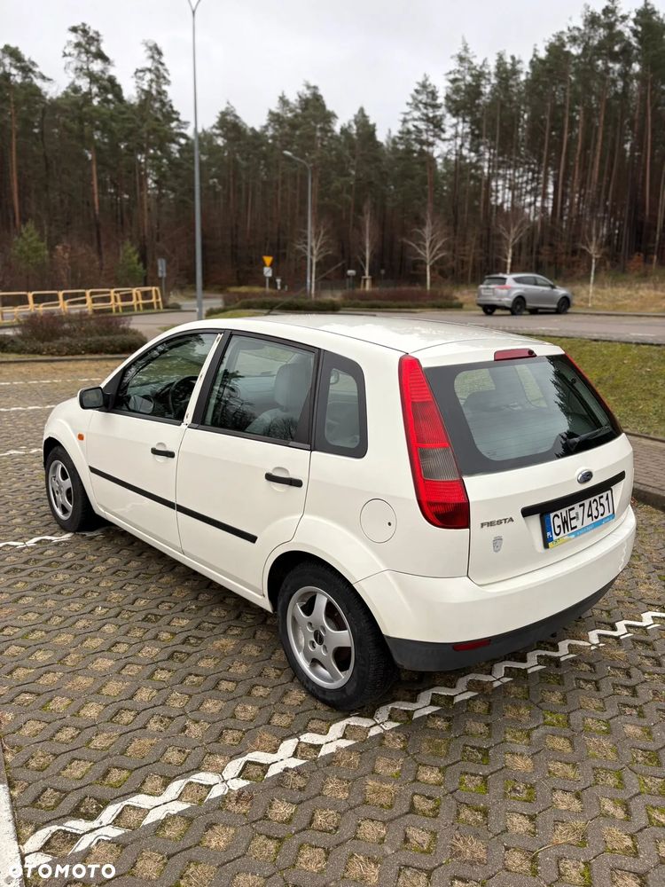Ford Fiesta - 4