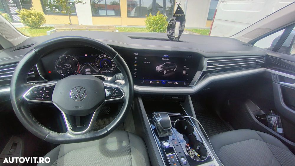 Volkswagen Touareg - 15
