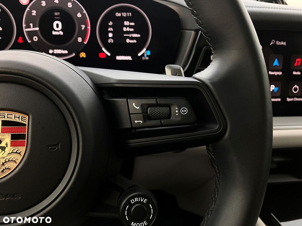 Porsche Cayenne - 35