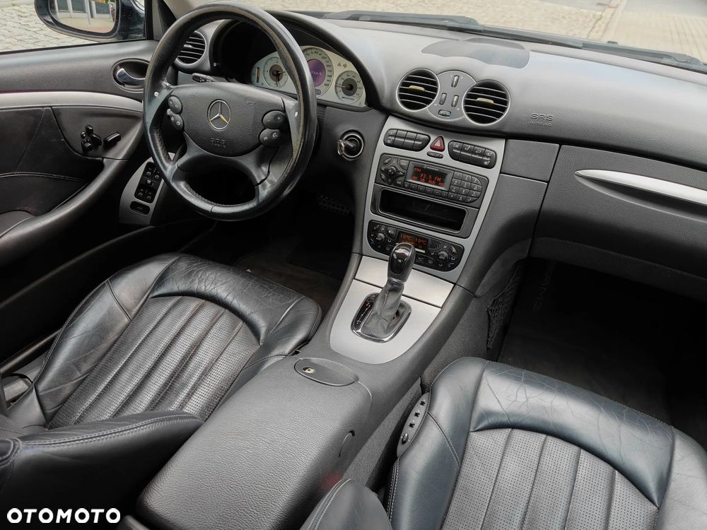 Mercedes-Benz CLK - 18