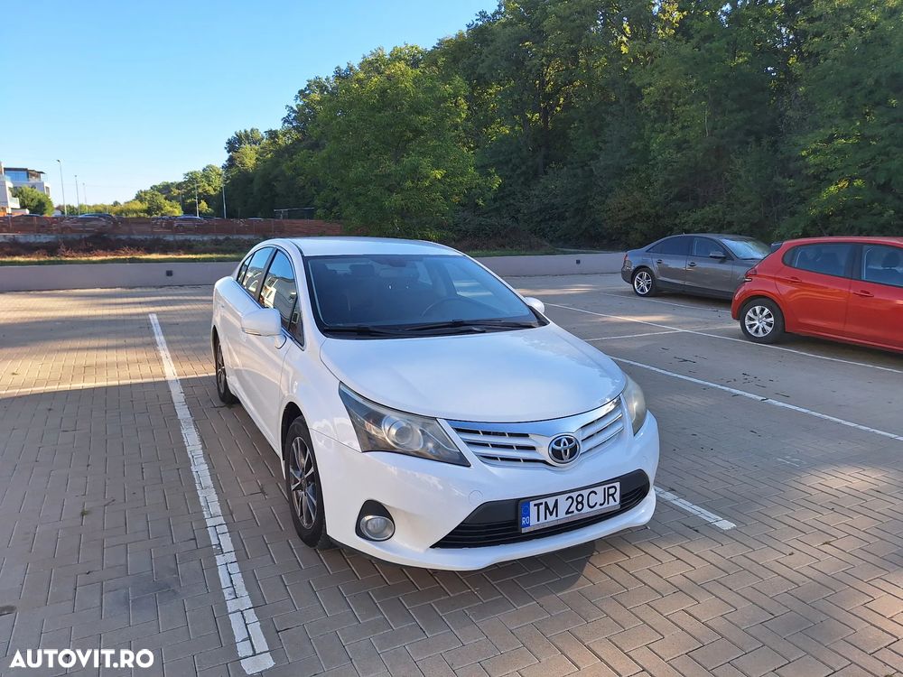 Toyota Avensis 2.0 D-4D Executive - 6