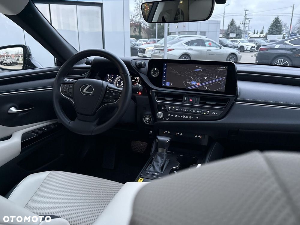 Lexus ES 300h Business Edition - 20