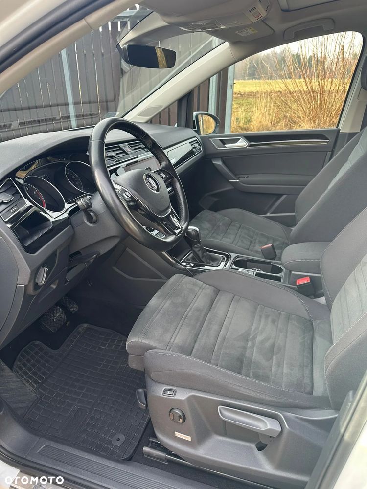Volkswagen Touran 1.5 TSI EVO Highline DSG - 10