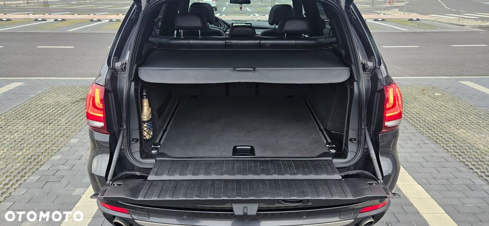 BMW X5 xDrive35i Edition Exclusive - 28