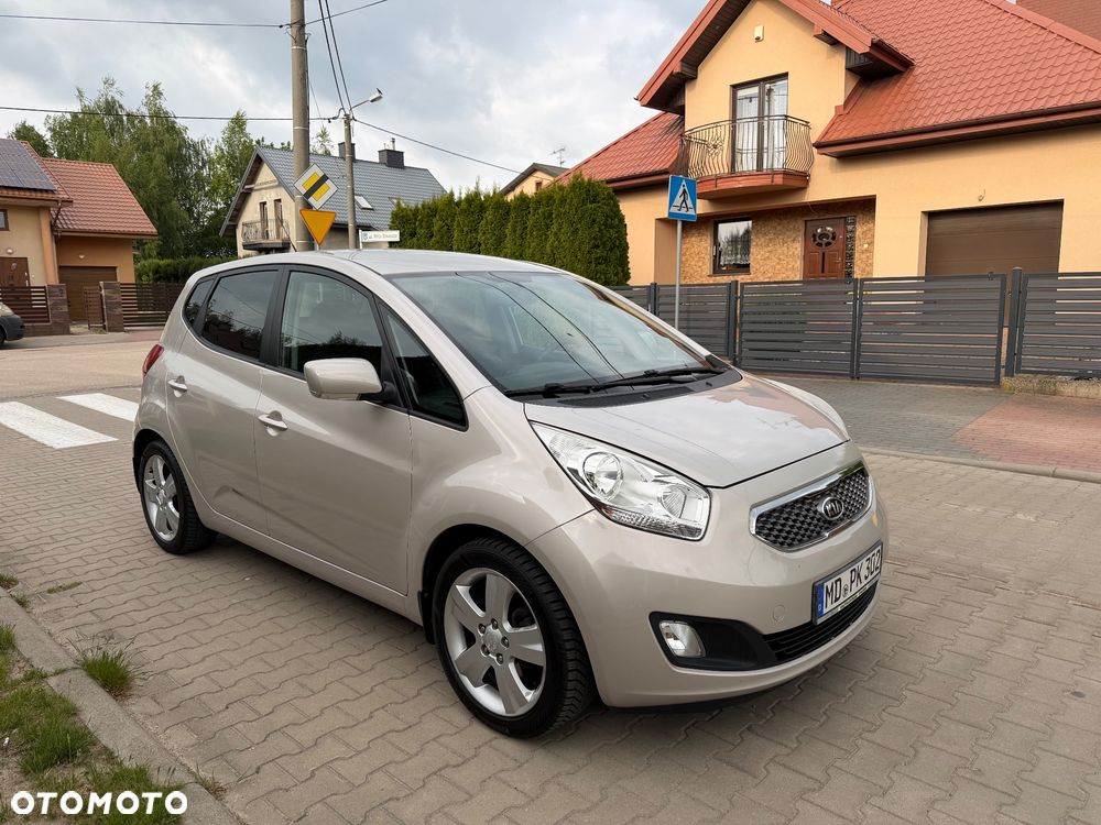Kia Venga 1.6 CVVT Titanium Collection - 2