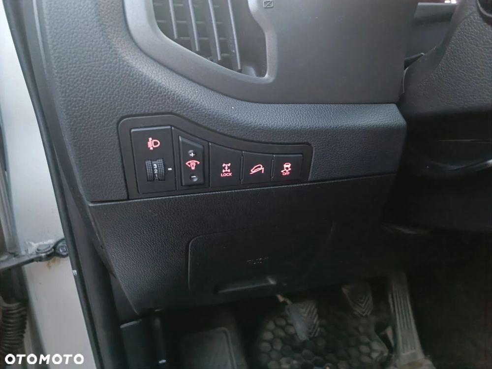 Kia Sportage 2.0 CVVT 4WD Vision - 18