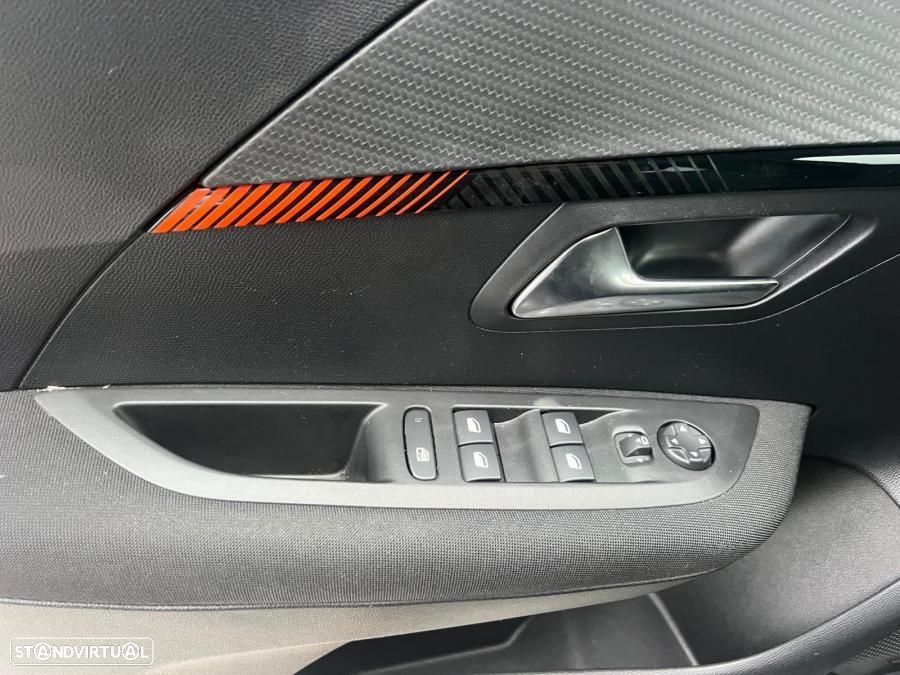 Peugeot 208 1.2 PureTech Active - 8