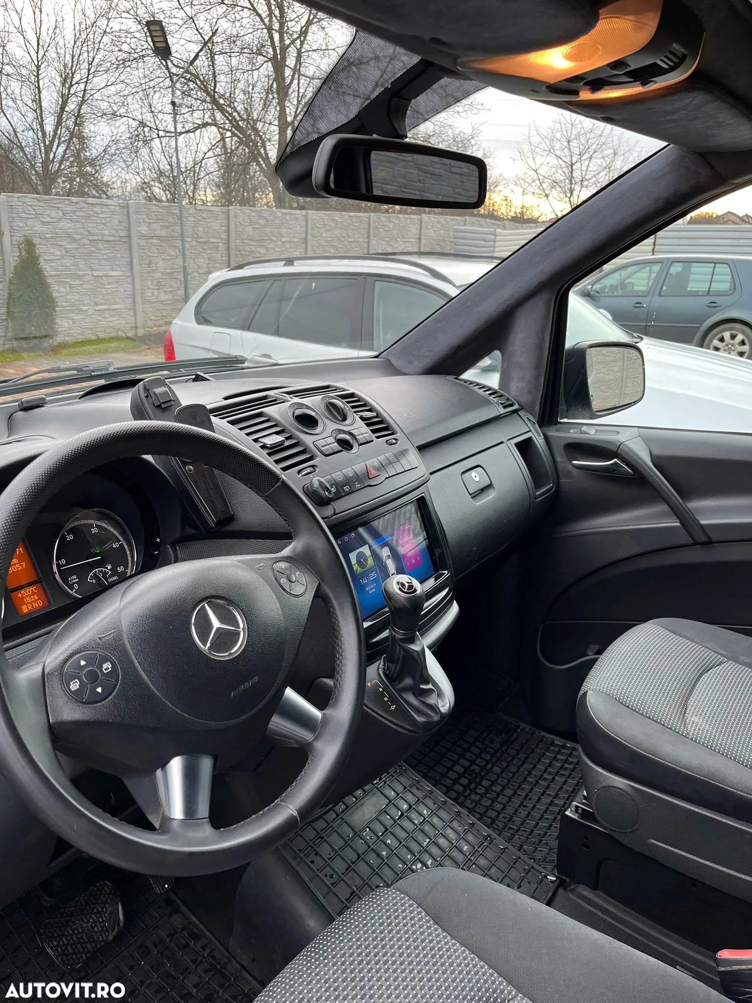 Mercedes-Benz Vito - 11