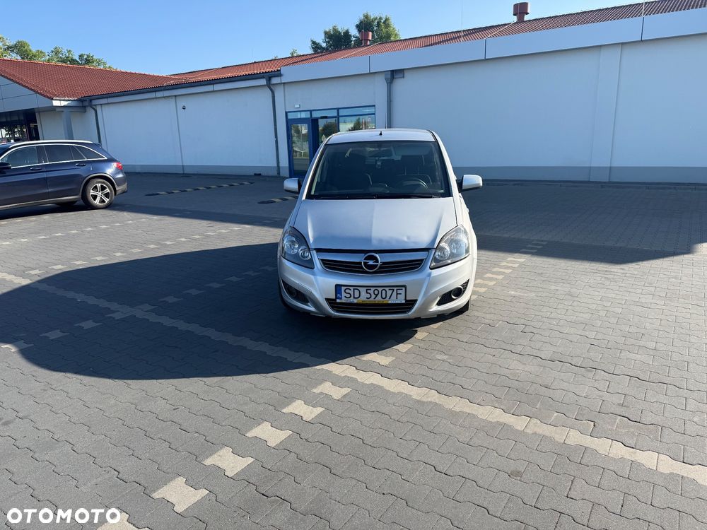 Opel Zafira 1.7 CDTI Cosmo - 4