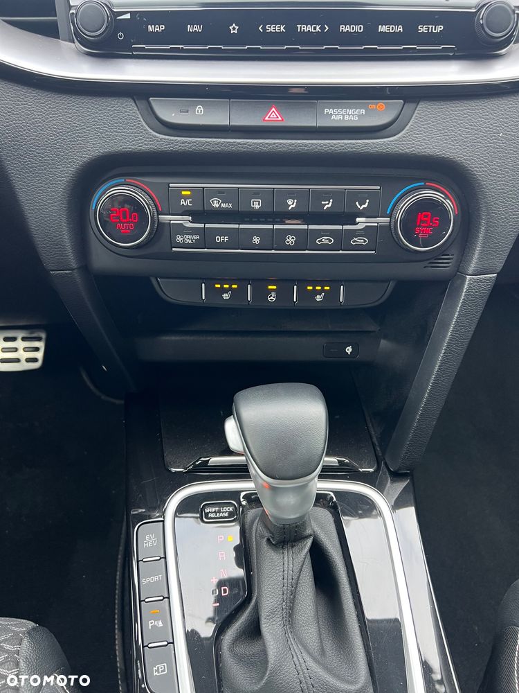 Kia XCeed - 34