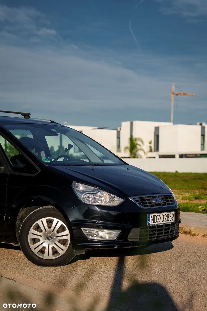 Ford Galaxy - 8