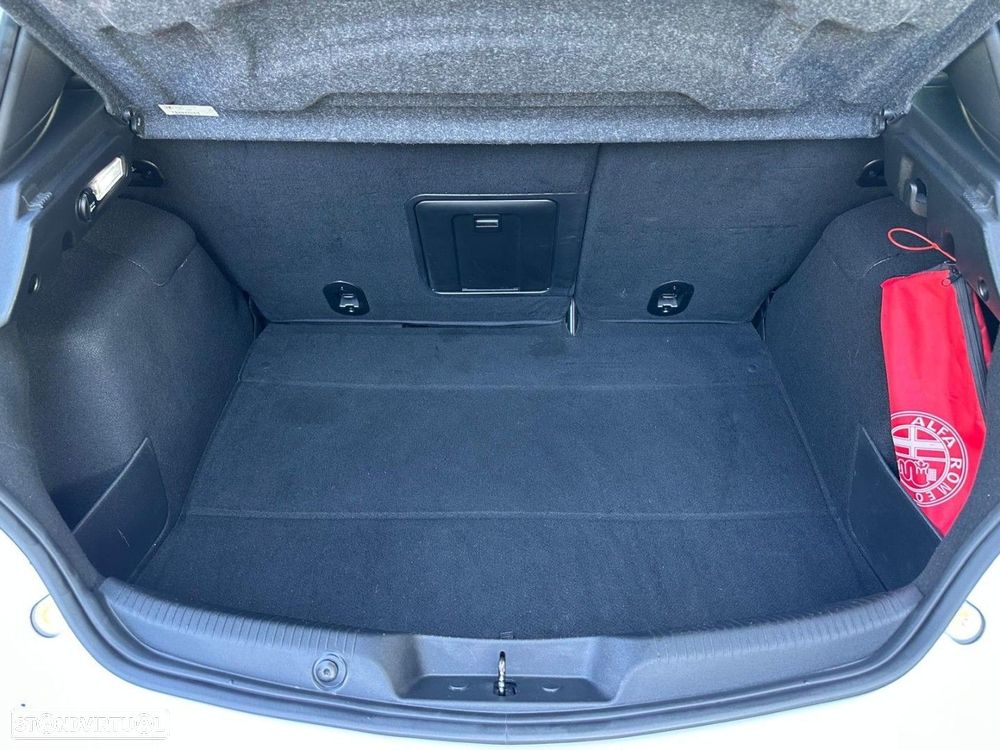 Alfa Romeo Giulietta 1.6 JTDm Sport J18 - 22