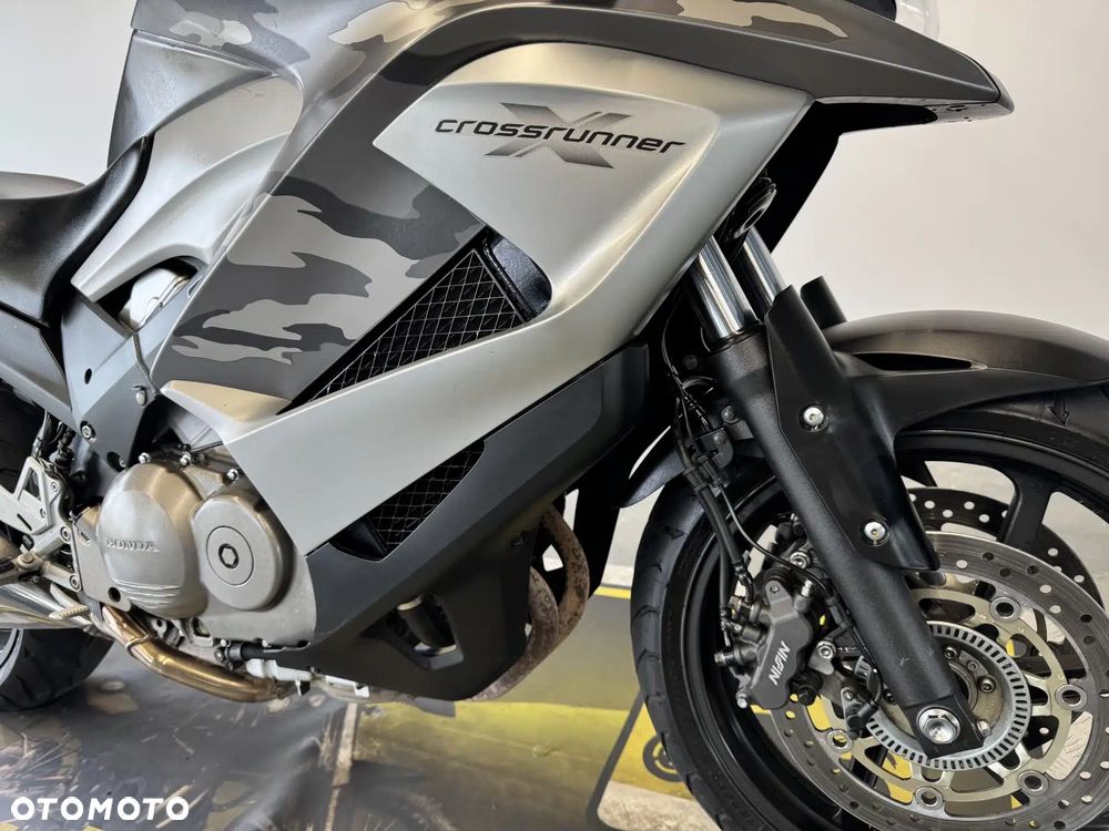 Honda VFR - 9