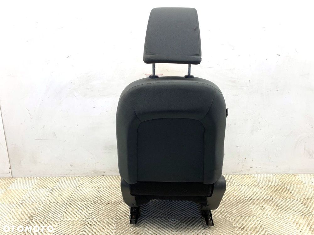 FOTEL PRAWY PRZÓD  NISSAN QASHQAI / QASHQAI +2 I (J10, NJ10, JJ10E) 2006 - 2014 1.6 84 kW [114 KM] - 6