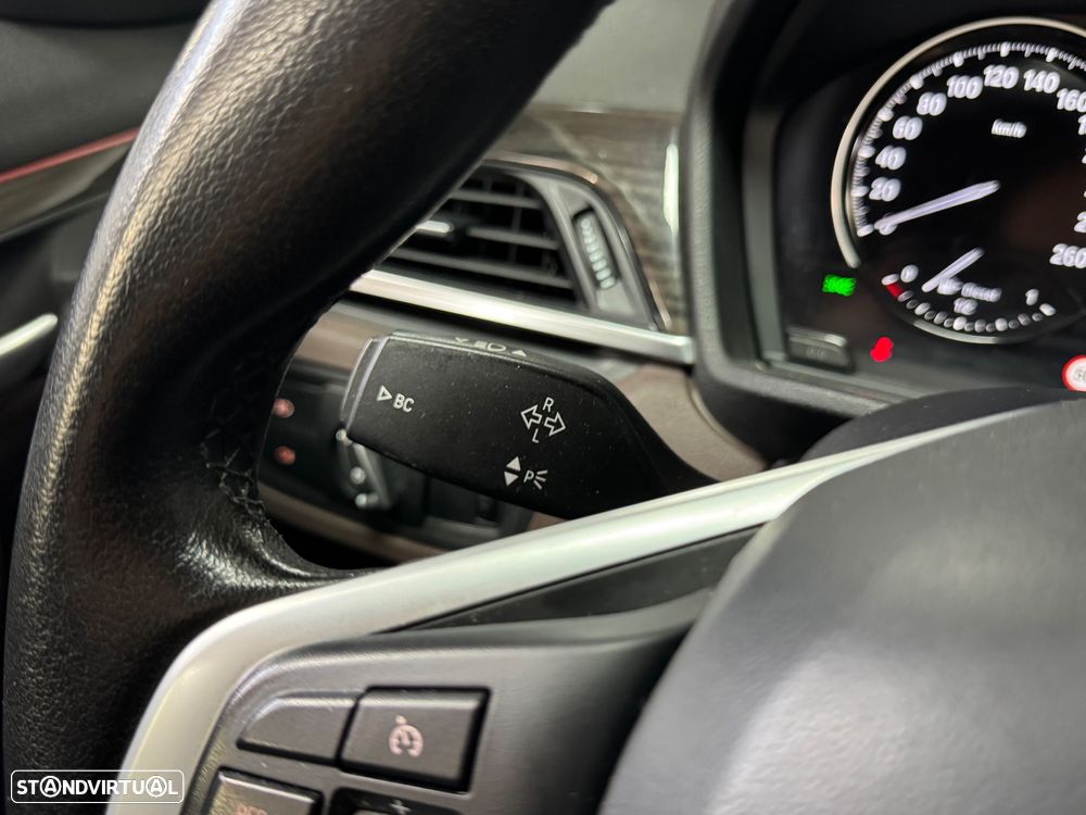 BMW X1 sDrive18d Aut. Sport Line - 28