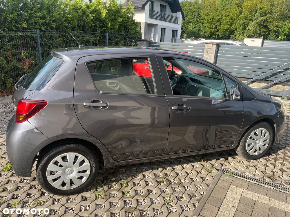 Toyota Yaris 1.0 VVT-i Comfort mit Design-Paket - 5
