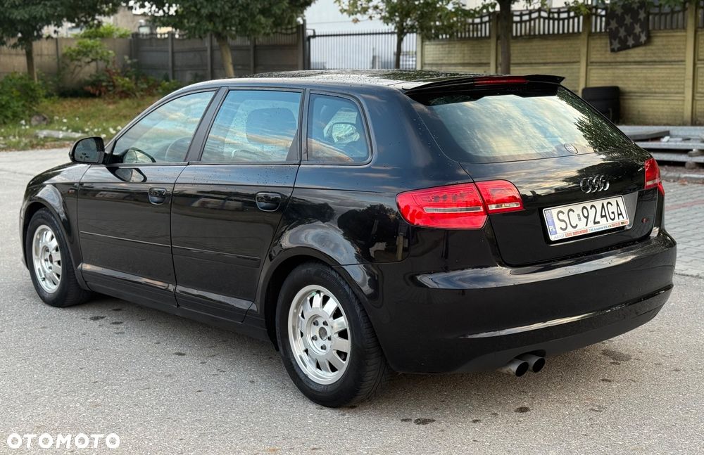 Audi A3 Sportback 2.0 TDI DPF S line Sportpaket plus - 5
