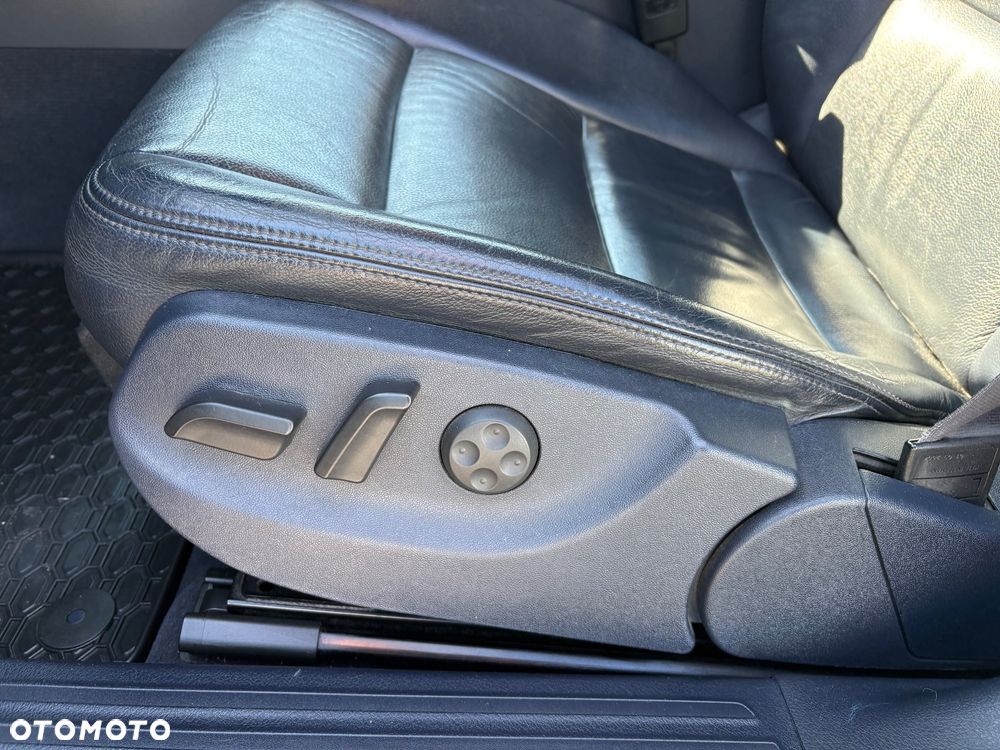Audi A6 Limousine 4.2 Quattro Tiptronic - 12