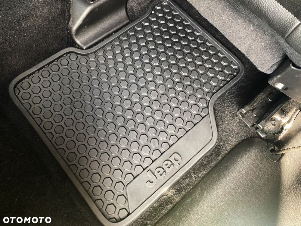 Jeep Compass - 9