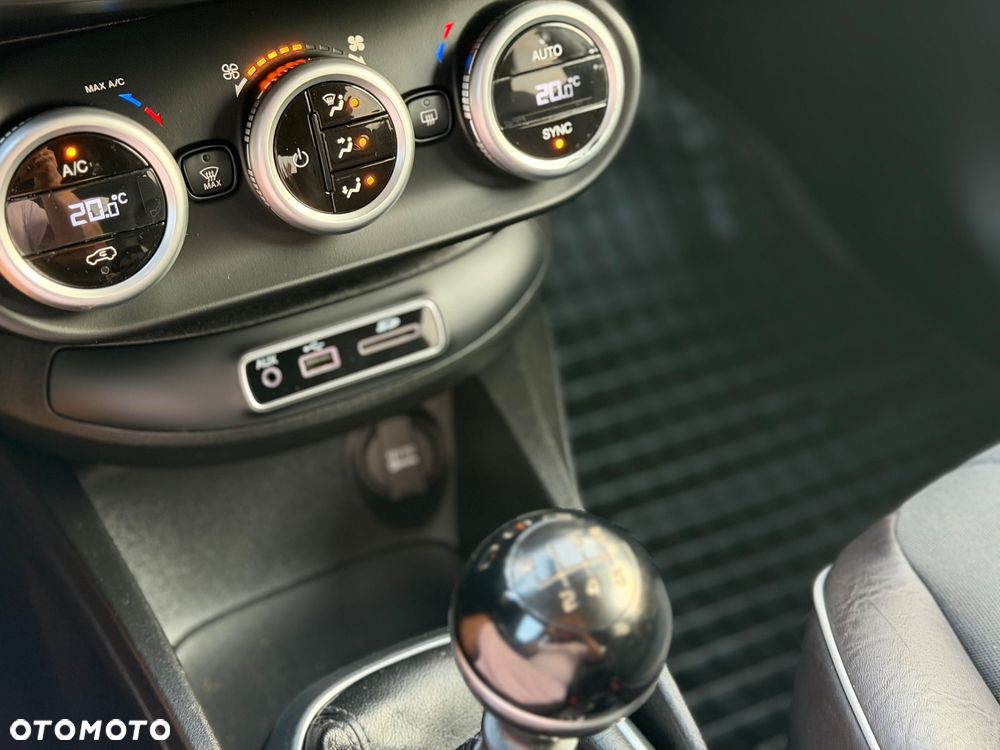 Fiat 500X 1.4 MultiAir Lounge - 27
