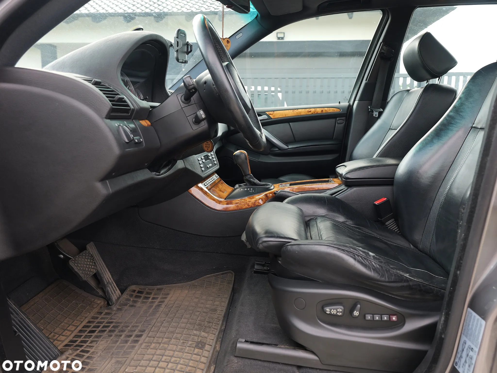 BMW X5 4.4i - 12