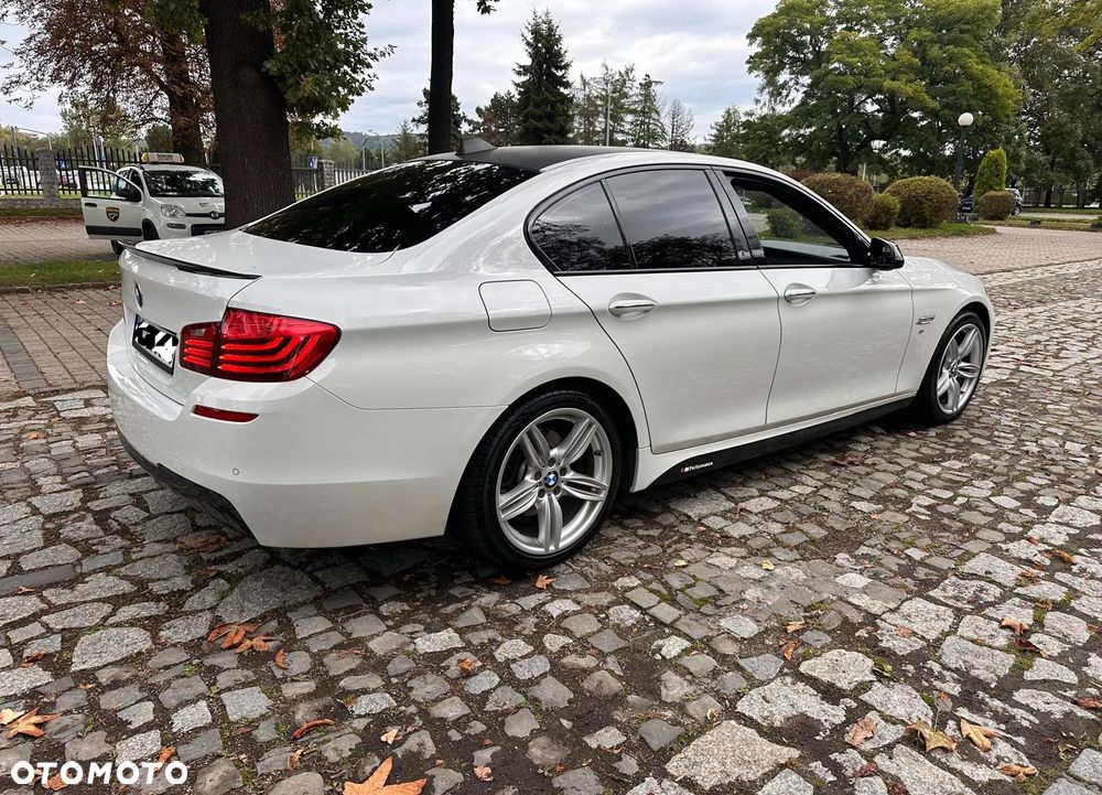 BMW Seria 5 525d xDrive Modern Line - 15
