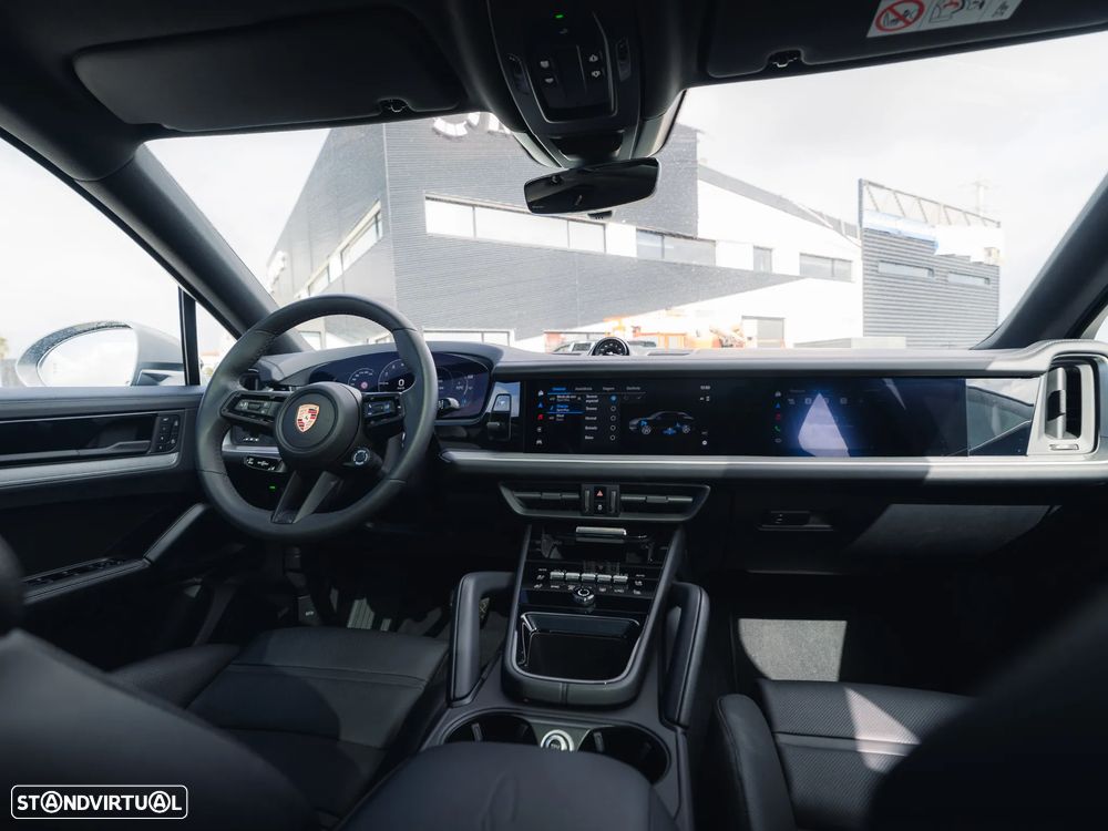 Porsche Cayenne Coupé E-Hybrid - 13