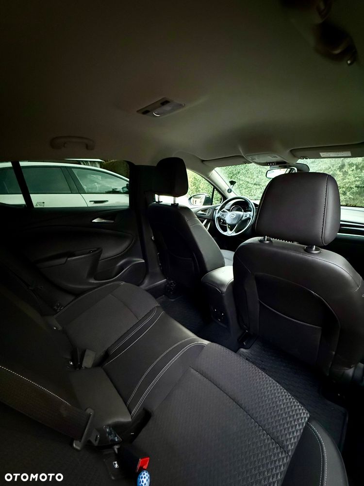Opel Astra 1.6 CDTI Cosmo - 22
