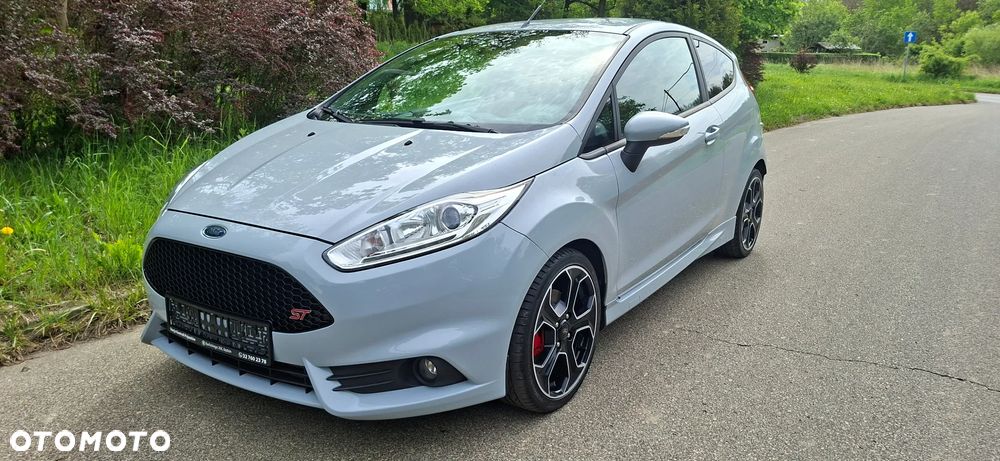 Ford Fiesta - 6