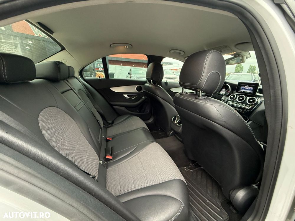 Mercedes-Benz C 200 BlueTec - 17