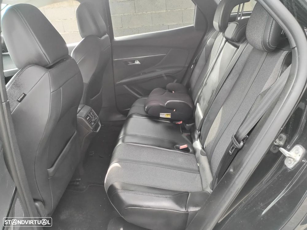 Peugeot 3008 1.5 BlueHDi Allure EAT8 - 7