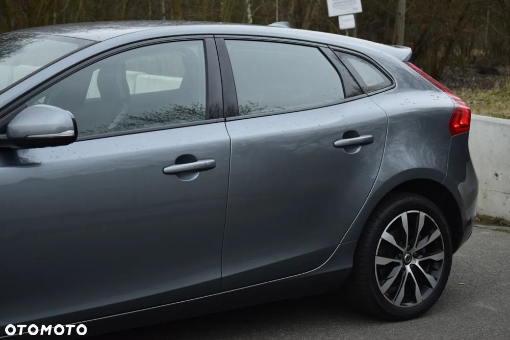 Volvo V40 T3 Geartronic - 24