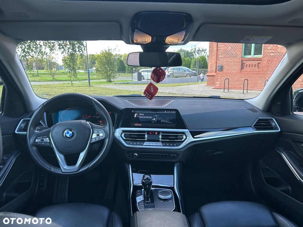 BMW Seria 3 320d MHEV Luxury Line - 11