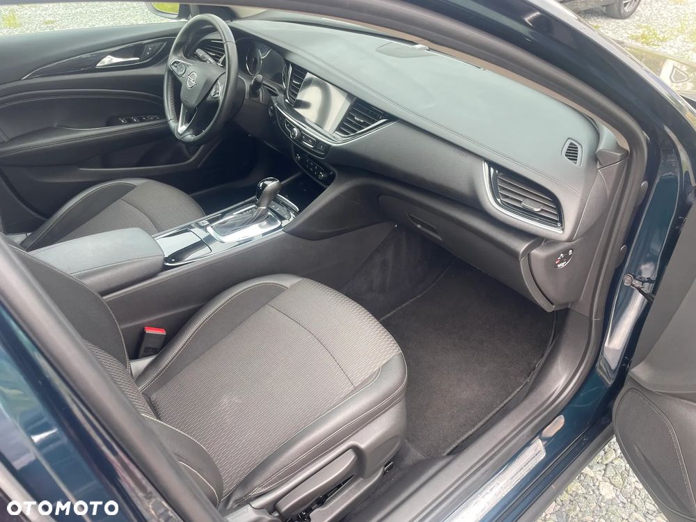 Opel Insignia - 10