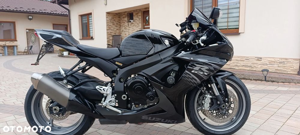 Suzuki GSX-R - 3