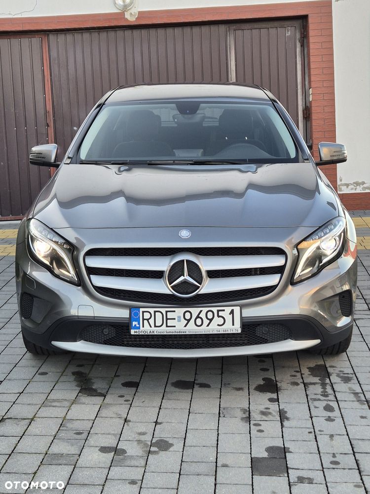 Mercedes-Benz GLA - 5